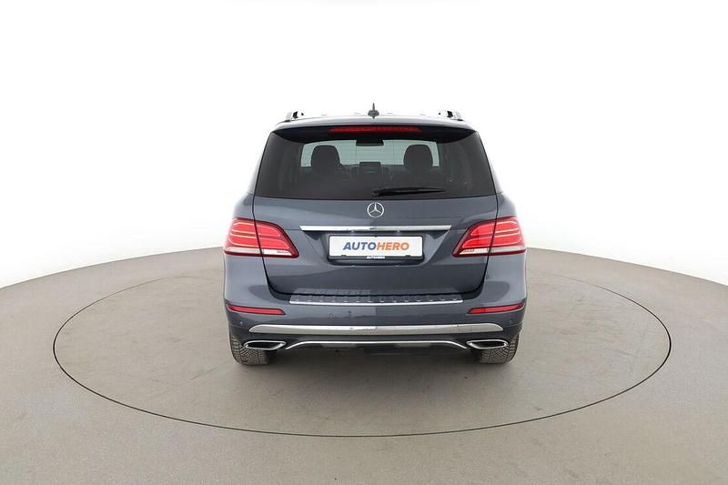 Gebraucht Mercedes GLE250 204 PS (150 kW) 2016 Grau SUV