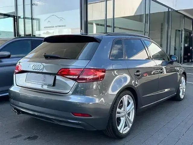 Gebraucht Audi A3 S-Line 150 PS (110 kW) 2018 Grau Limousine