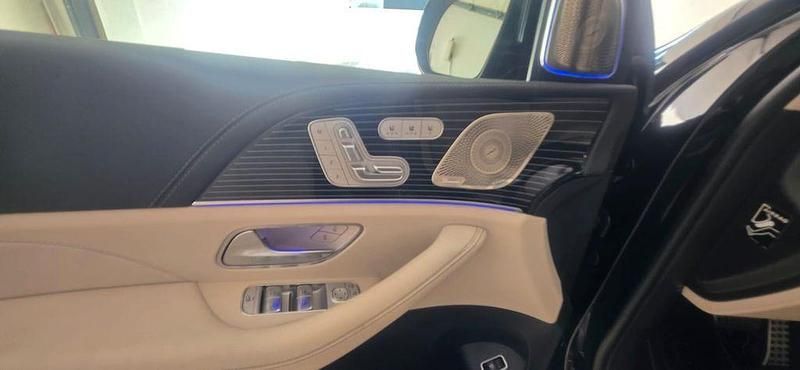 Gebraucht Mercedes GLS450 367 PS (269 kW) 2024 Schwarz SUV