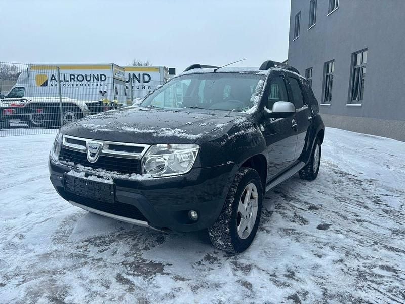 Schwarz Gebraucht 2010 Dacia Duster Lauréate SUV | 4.900 € (Fairer Preis) - Bild 1/4