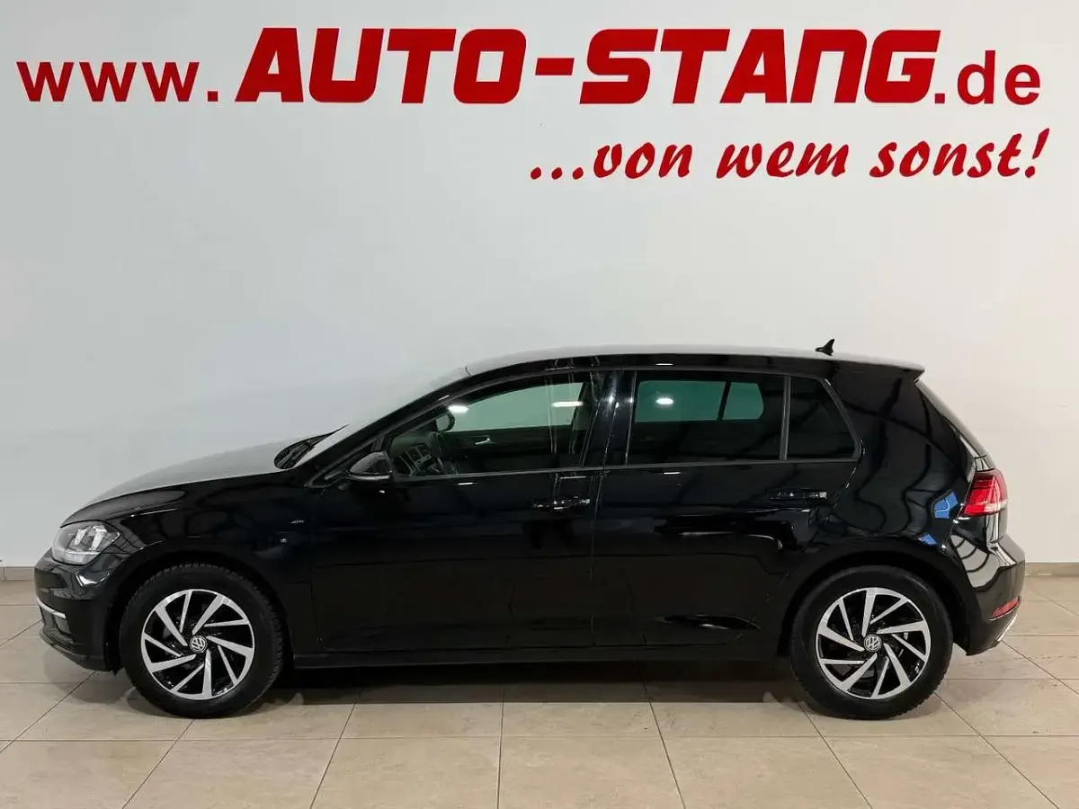 Gebraucht VW Golf VII 125 PS (91 kW) 2018 Schwarz Limousine