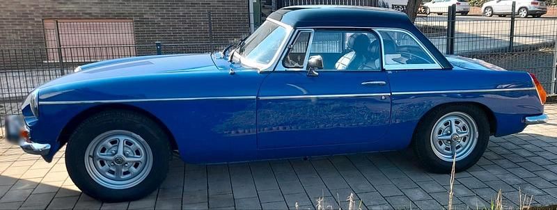 Second-hand MG B 95 CP (69 kW) 1974 Albastru Cabrio