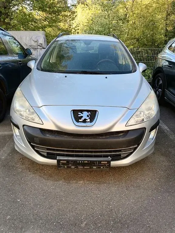 Gebraucht Peugeot 308 113 PS (83 kW) 2011 Silber Kombi