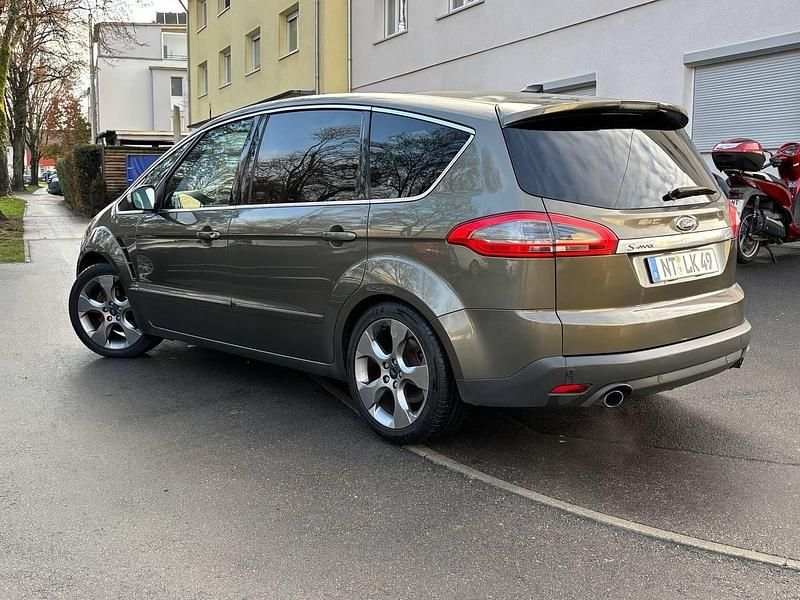 Gebraucht Ford S-MAX S 203 PS (149 kW) 2010 Grün Van / Kleinbus