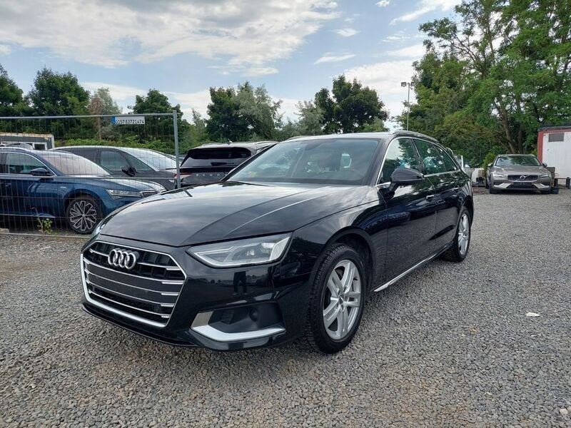 Schwarz Gebraucht 2020 Audi A4 Advanced Kombi | 17.800 € (Superpreis) - Bild 1/4