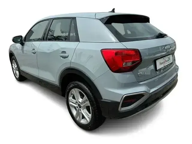 Używany Audi Q2 Advanced Plus 150 KM (110 kW) 2023 Szary SUV