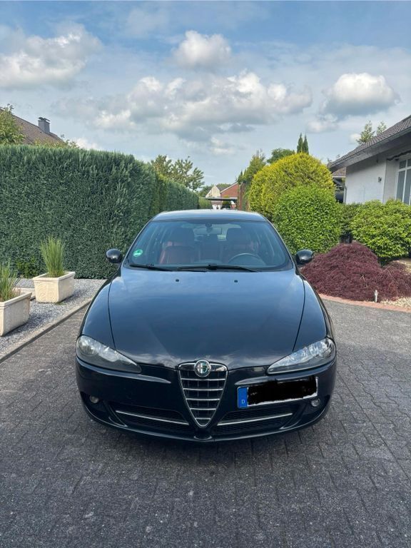 Schwarz Gebraucht 2010 Alfa Romeo 147 Kleinwagen | 2.800 € (Fairer Preis) - Bild 1/4