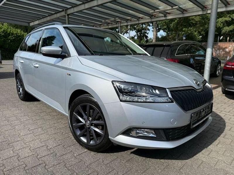 Silber Gebraucht 2019 Skoda Fabia Soleil Kombi | 11.999 € (Fairer Preis) - Bild 1/4