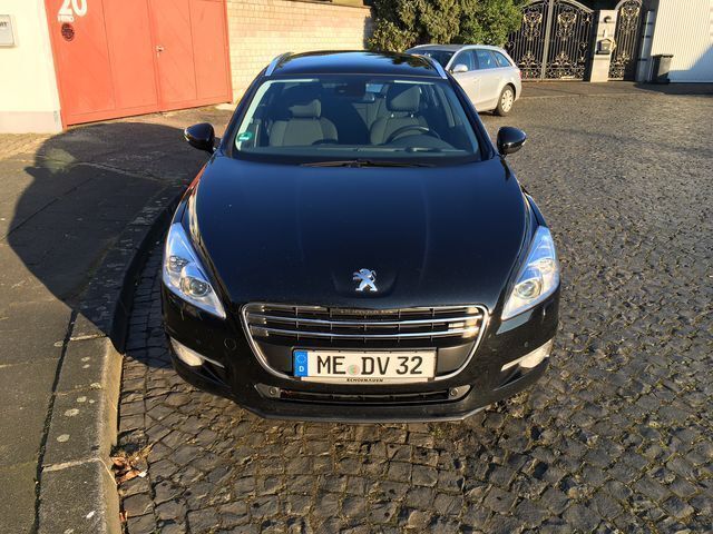 Gebraucht Peugeot 508 150 PS (110 kW) 2013 Schwarz Kombi