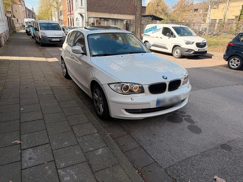 Gebraucht BMW 118 143 PS (105 kW) 2010 Weiß Kleinwagen