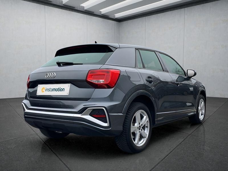 Gebraucht Audi Q2 S-Line 116 PS (85 kW) 2023 Grau SUV