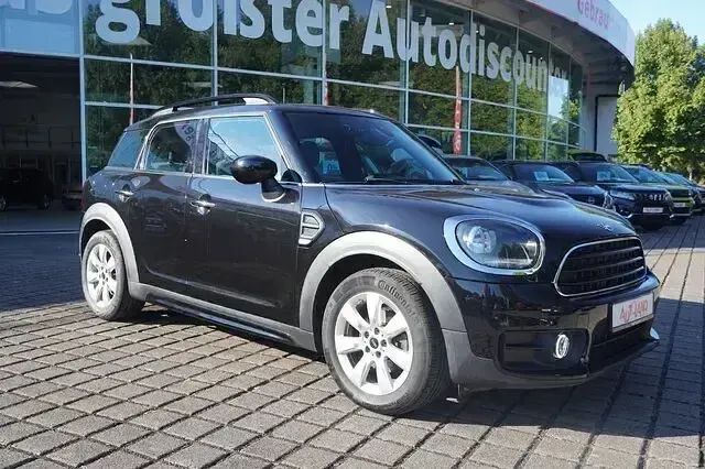 Gebraucht Mini One Countryman 102 PS (75 kW) 2020 Midnight black metallic SUV