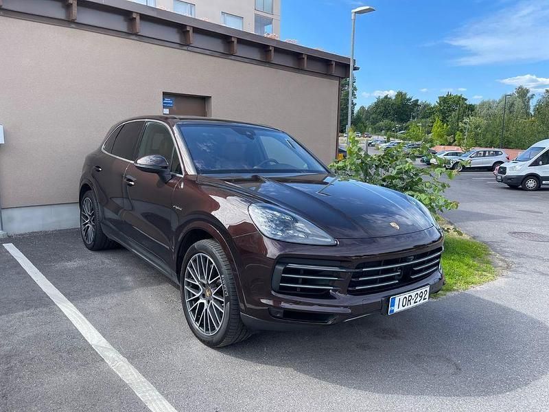 Braun Gebraucht 2019 Porsche Cayenne SUV | 45.000 € (Superpreis) - Bild 1/4