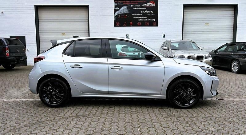 Gebraucht Opel Corsa 101 PS (74 kW) 2025 Silber Kleinwagen