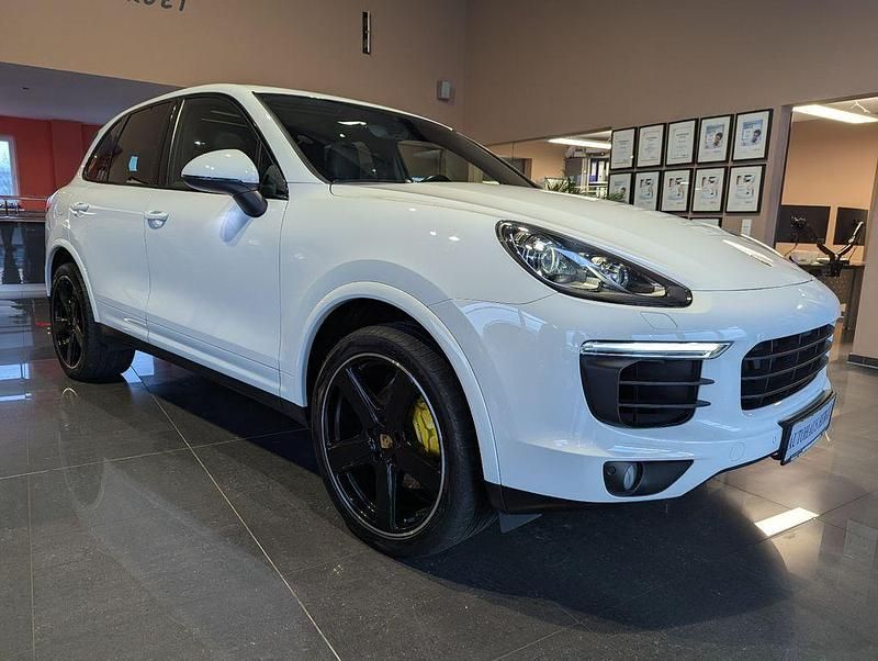 Gebraucht Porsche Cayenne 262 PS (192 kW) 2018 Pure white/weiss SUV