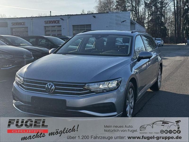 Pyritsilber metallic Gebraucht 2022 VW Passat Conceptline Kombi | 19.999 € (Superpreis) - Bild 1/4