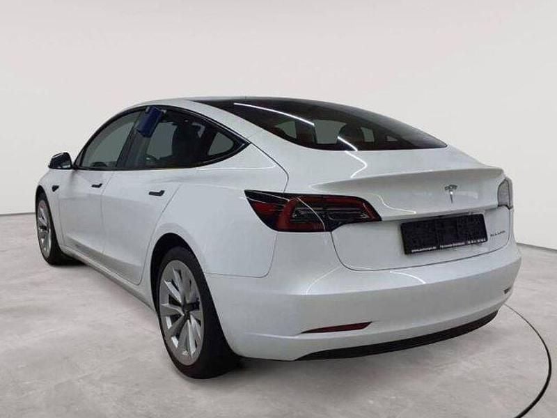 Gebraucht Tesla Model 3 Long Range AWD 366 kW (498 PS) 2022 Pearl white multicoat Limousine
