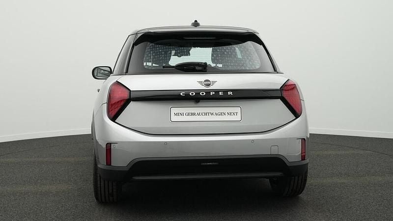 Gebraucht Mini Cooper Classic 156 PS (114 kW) 2025 Silber Kleinwagen