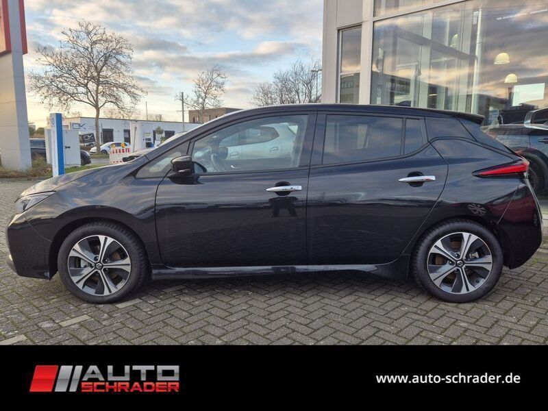 Gebraucht Nissan Leaf N-Connecta 110 kW (150 PS) 2021 Schwarz Kleinwagen