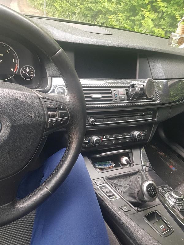 Schwarz Gebraucht 2012 BMW 525 Limousine | 7.900 € (Fairer Preis) - Bild 1/4