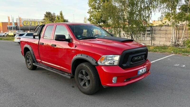 Rot Gebraucht 2017 RAM 1500 Abholung | 32.999 € - Bild 1/4