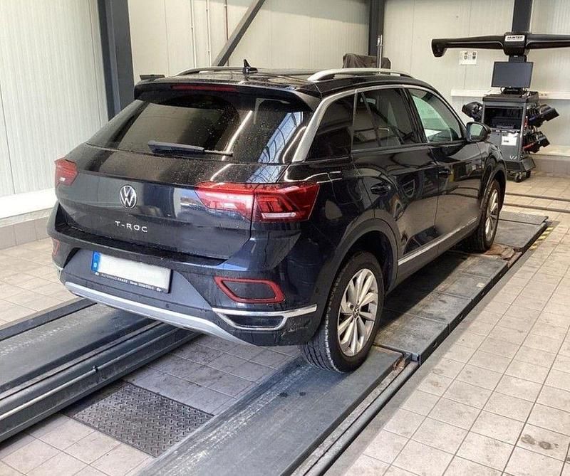 Gebraucht VW T-Roc Style 150 PS (110 kW) 2023 Außenfarbe: SUV