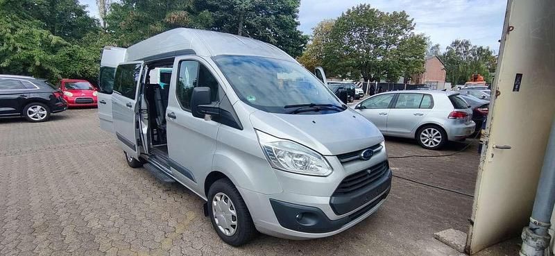 Grau Gebraucht 2015 Ford Transit Custom Trend Van / Kleinbus | 12.499 € - Bild 1/4