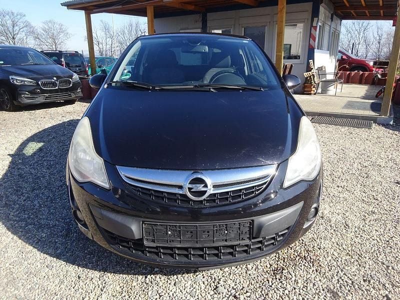 Gebraucht Opel Corsa Satellite 101 PS (74 kW) 2012 Schwarz Kleinwagen
