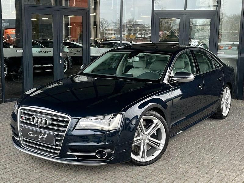 Gebraucht Audi S8 Sport 519 PS (381 kW) 2013 Blau Limousine