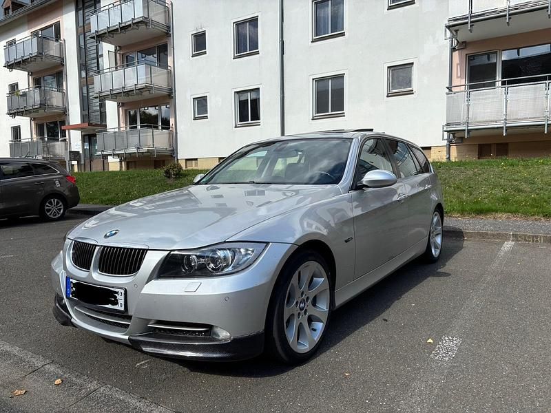 Silber Gebraucht 2006 BMW 335 M Performance Kombi | 8.799 € (Superpreis) - Bild 1/4