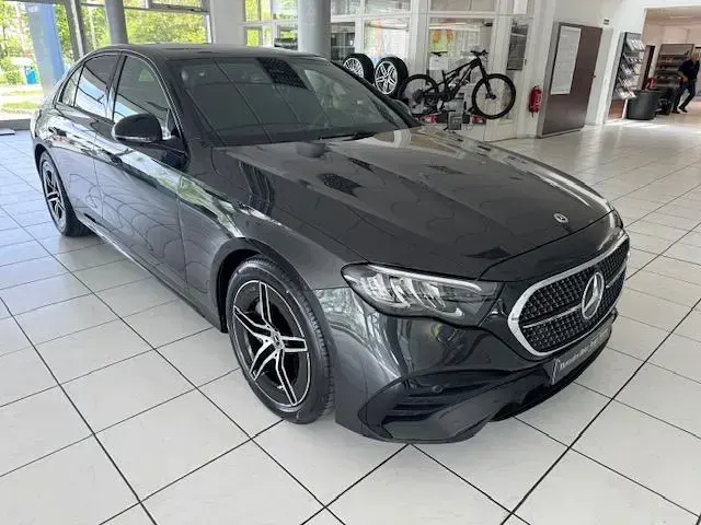 Gebraucht Mercedes E200 AMG line 204 PS (150 kW) 2025 Grau Limousine
