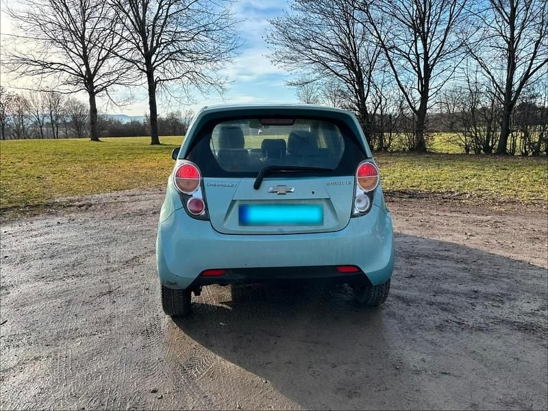 Gebraucht Chevrolet Spark 68 PS (50 kW) 2010 Blau Kleinwagen