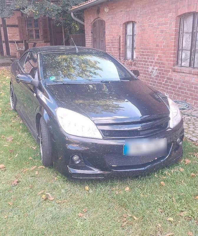 Gebraucht Opel Astra Cabriolet 200 PS (147 kW) 2007 Schwarz Cabrio
