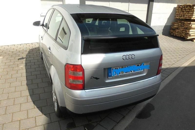 Second-hand Audi A2 75 CP (55 kW) 2001 Argintiu Hatchback