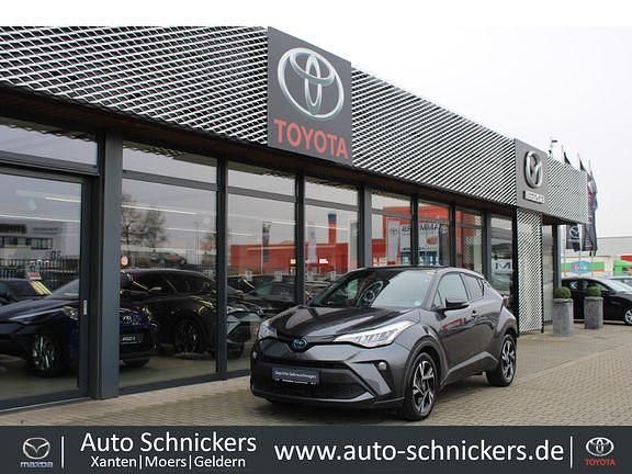 Grau Gebraucht 2022 Toyota C-HR Team SUV | 22.540 € - Bild 1/4