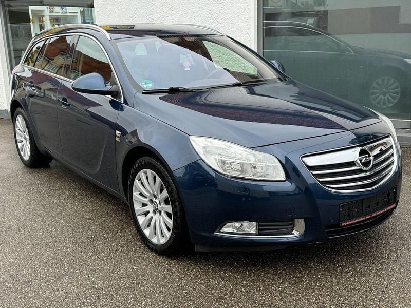 Blau Gebraucht 2012 Opel Insignia Kombi | 4.790 € (Guter Preis) - Bild 1/4