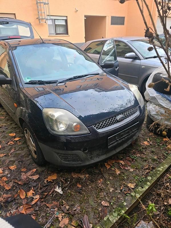 Gebraucht Ford Fiesta 60 PS (44 kW) 2006 Blau Kleinwagen