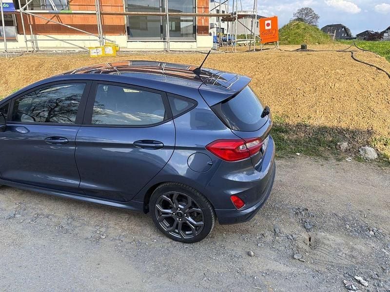 Używany Ford Fiesta ST-Line 125 KM (91 kW) 2018 Niebieski Hatchback