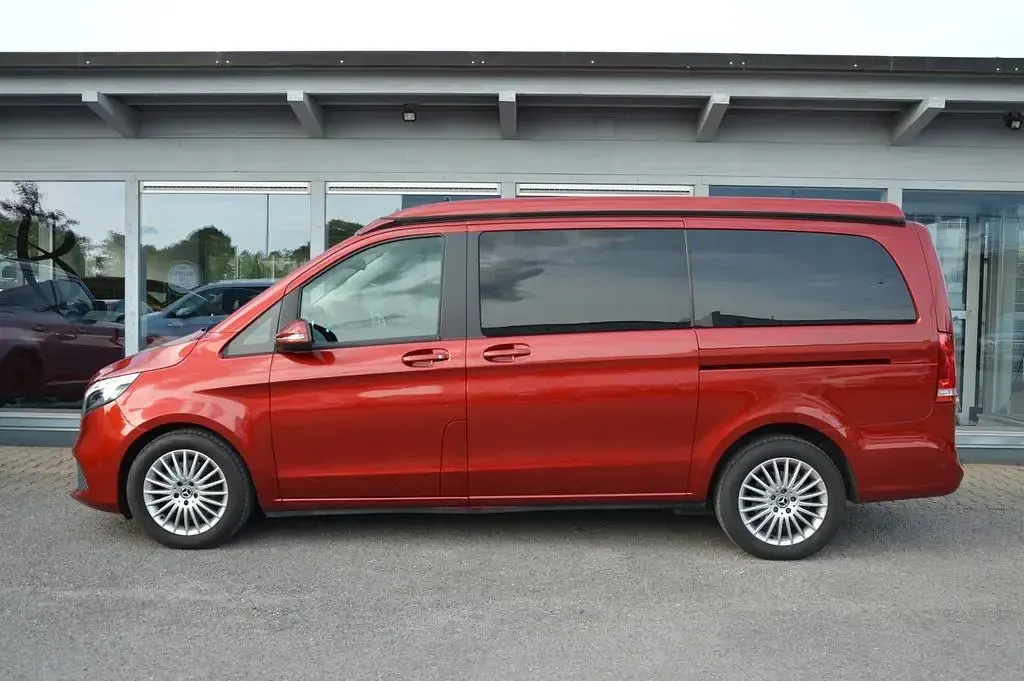 Gebraucht Mercedes V220 Edition 163 PS (119 kW) 2020 Hyazinthrot Van / Kleinbus