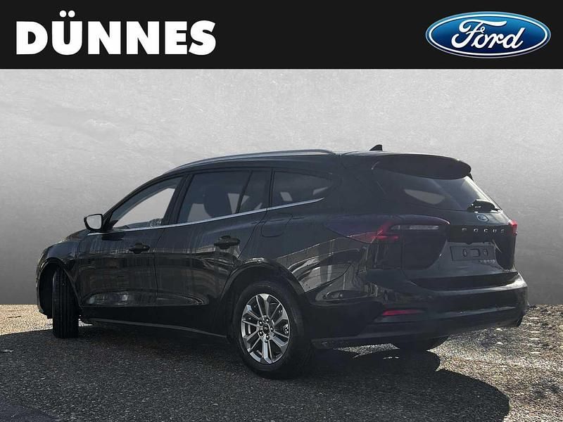 Neu Ford Focus Titanium 155 PS (114 kW) 2025 Schwarz Kombi