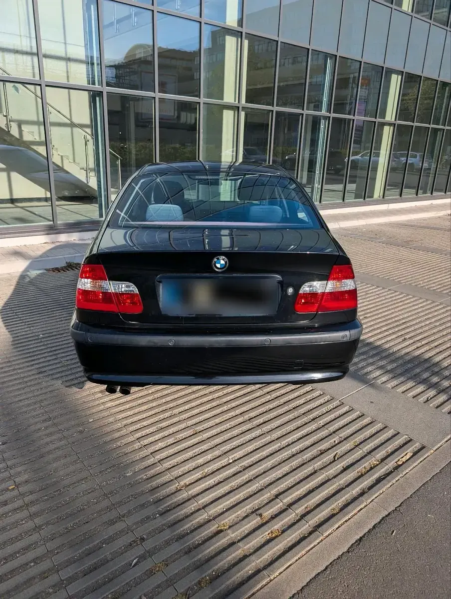 Gebraucht BMW 320 170 PS (125 kW) 2002 Schwarz Limousine