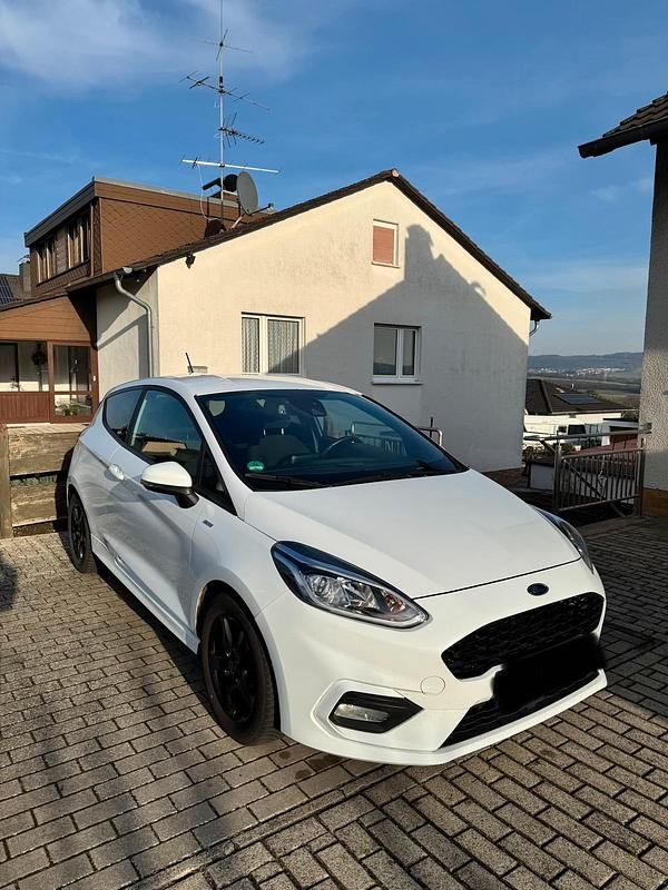 Gebraucht Ford Fiesta ST-Line 101 PS (74 kW) 2017 Weiß Kleinwagen