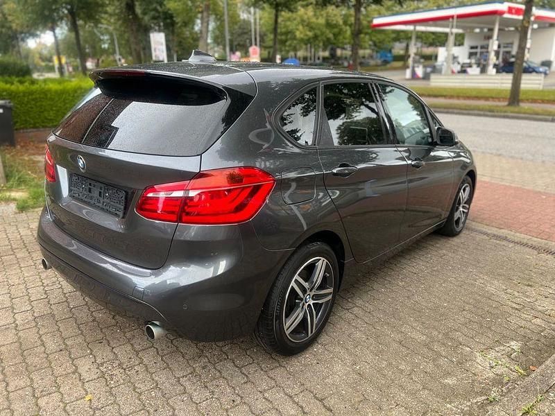Gebraucht BMW 220 Active Tourer Sport Line 192 PS (141 kW) 2017 Grau Van / Kleinbus