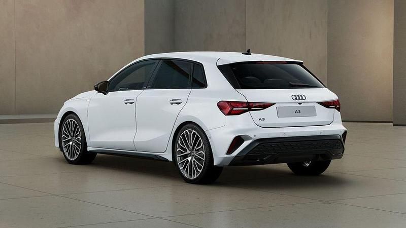 Neu Audi A3 S-Line 150 PS (110 kW) 2026 Gletscherweiß metallic Limousine