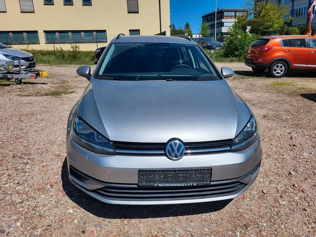 Gebraucht VW Golf VII 116 PS (85 kW) 2017 Grau Limousine