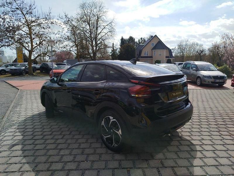 Gebraucht Citroën C4 PureTech 131 PS (96 kW) 2023 Lackierung schwarz perla nera/typ aussenverkleidung metalliclackierung SUV