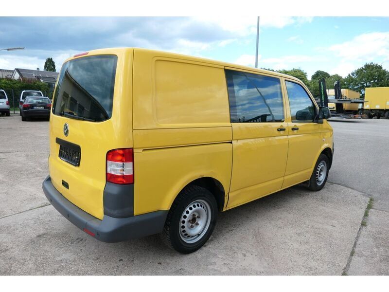 Gebraucht VW T5 84 PS (61 kW) 2011 Ginstergelb r1032 Van