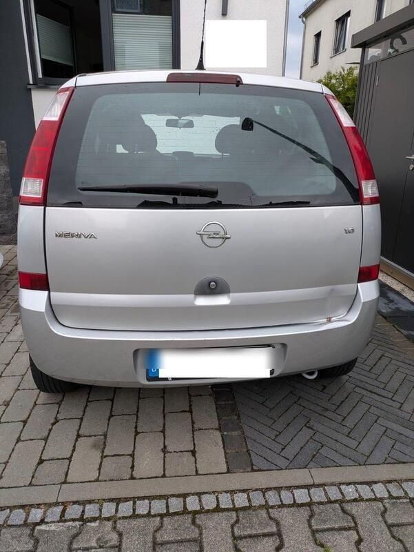 Silber Gebraucht 2004 Opel Meriva Van / Kleinbus | 500 € (Superpreis) - Bild 1/4