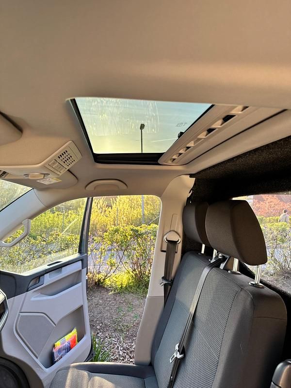 Używany VW Transporter 204 KM (150 kW) 2018 Szary Van