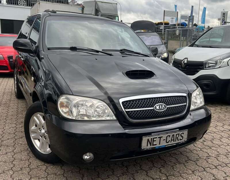 Schwarz Gebraucht 2006 Kia Carnival Van / Kleinbus | 4.800 € (Fairer Preis) - Bild 1/3